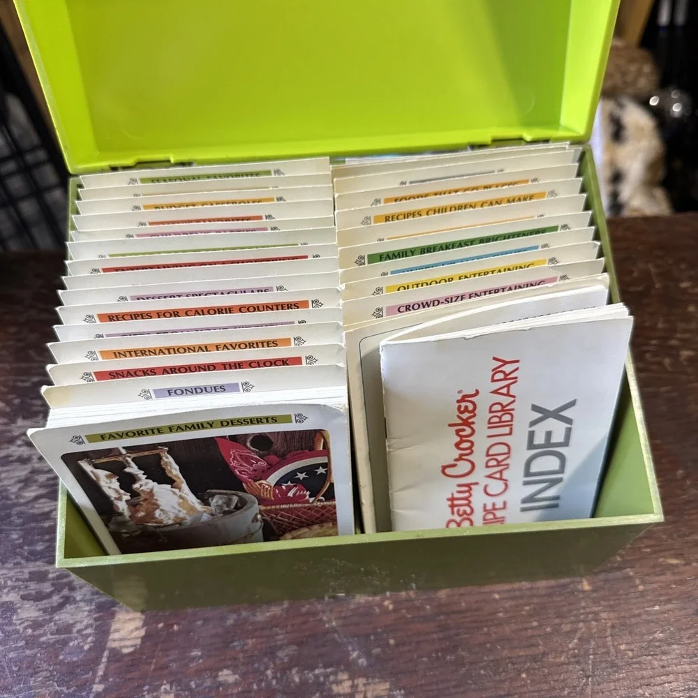 Vintage 1971 BETTY CROCKER Recipe Card Library Avocado Green Box 99.9% COMPLETE